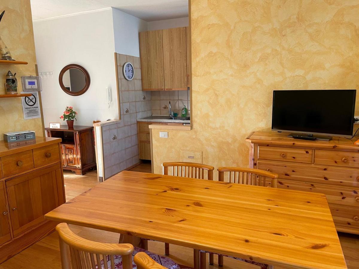 Hotel Diffuso Il Portichetto Vezio Perledo Luaran gambar