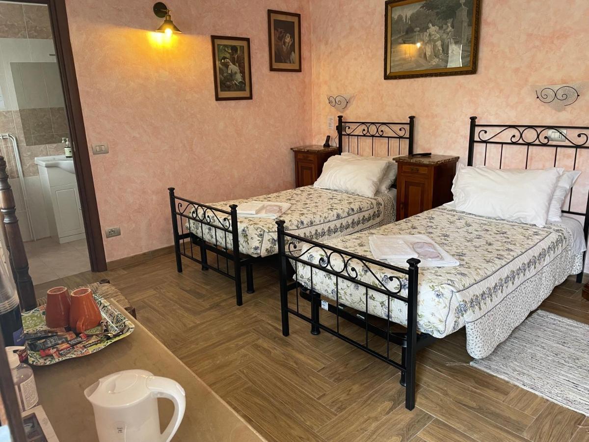 Hotel Diffuso Il Portichetto Vezio Perledo Luaran gambar