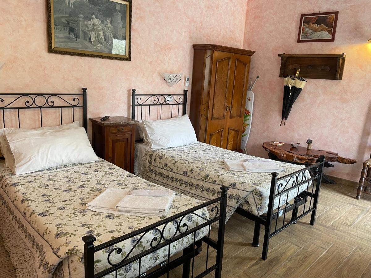 Hotel Diffuso Il Portichetto Vezio Perledo Luaran gambar