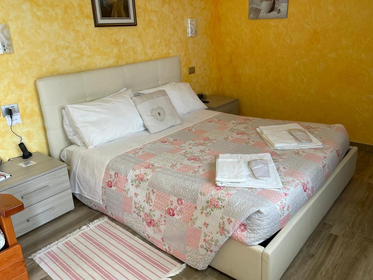 Hotel Diffuso Il Portichetto Vezio Perledo Luaran gambar