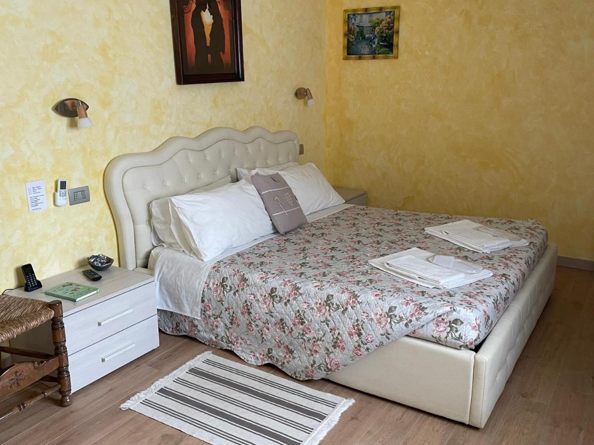 Hotel Diffuso Il Portichetto Vezio Perledo Luaran gambar