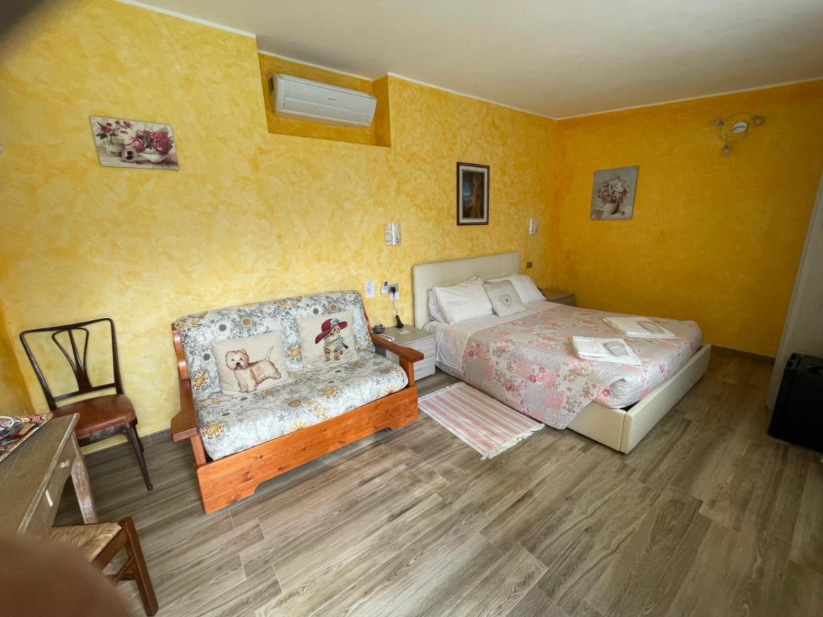 Hotel Diffuso Il Portichetto Vezio Perledo Luaran gambar