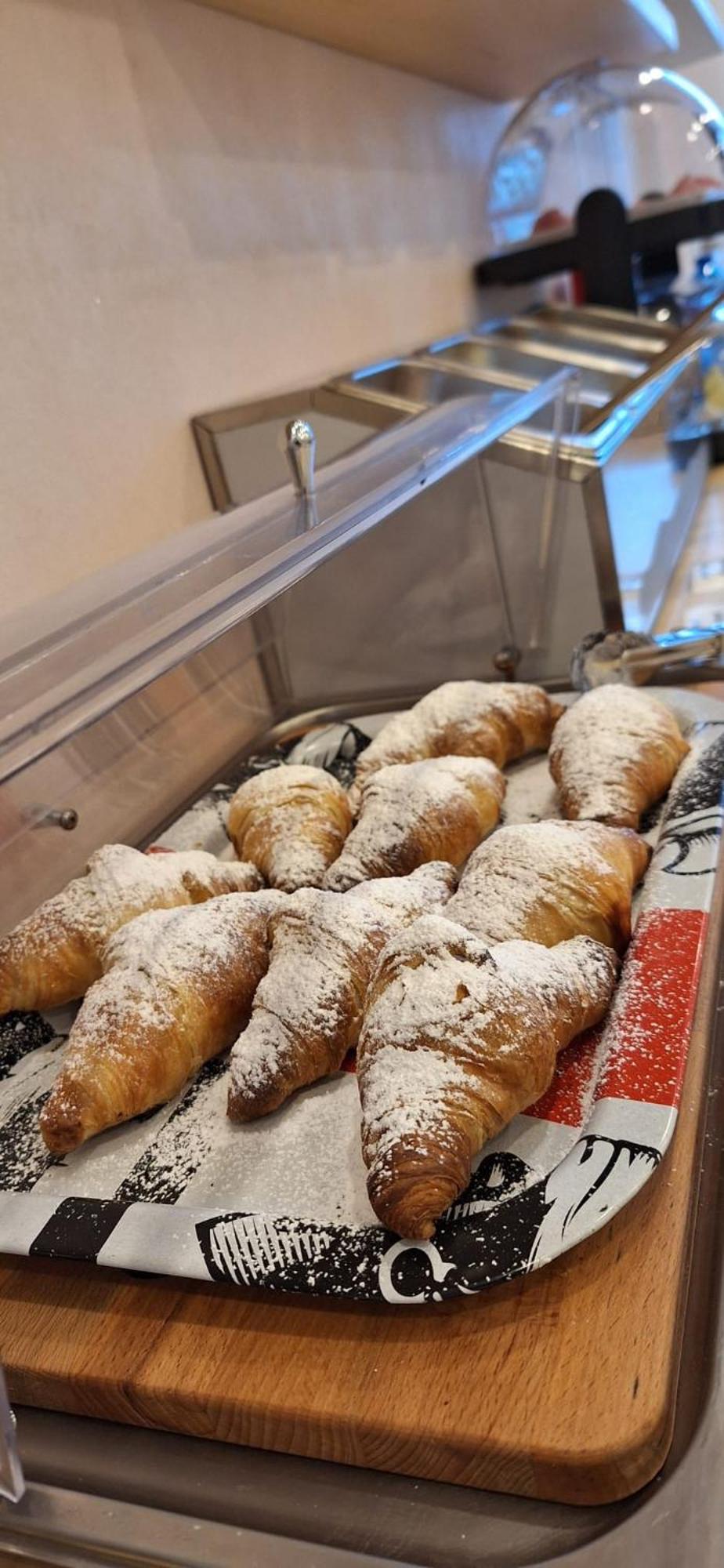 Hotel Diffuso Il Portichetto Vezio Perledo Luaran gambar