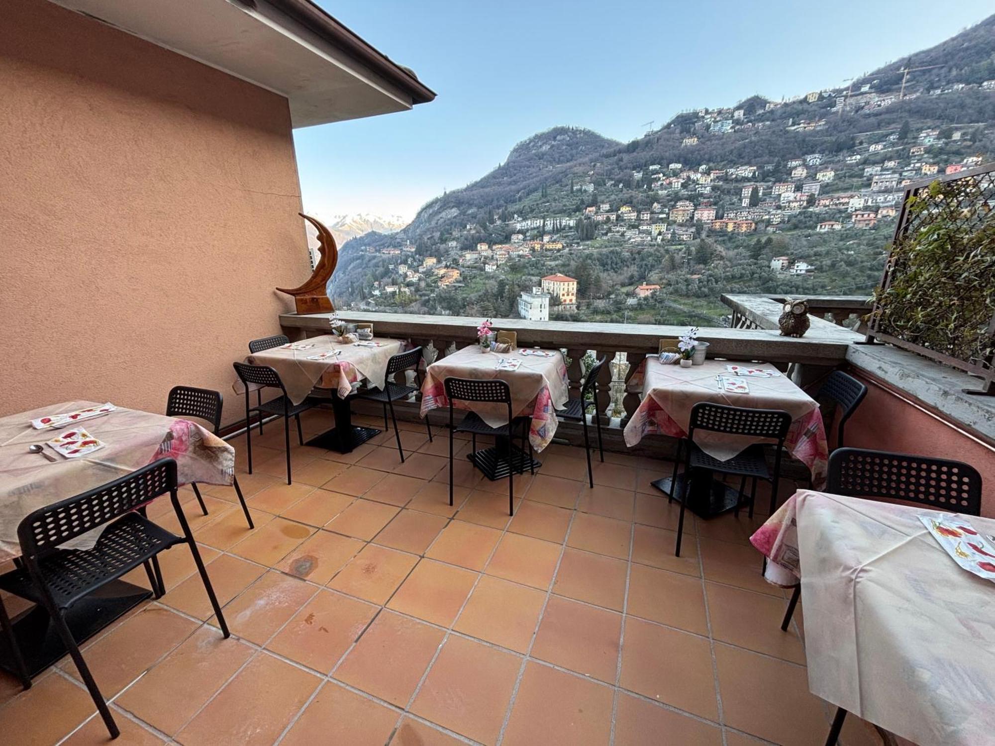Hotel Diffuso Il Portichetto Vezio Perledo Luaran gambar