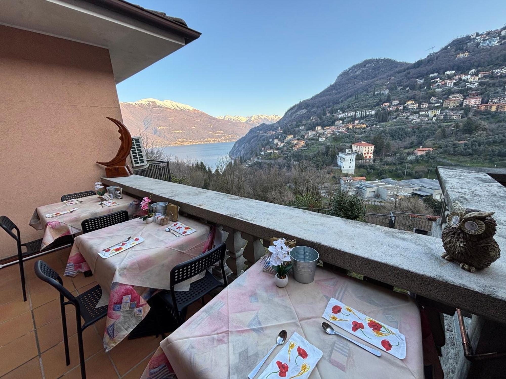 Hotel Diffuso Il Portichetto Vezio Perledo Luaran gambar